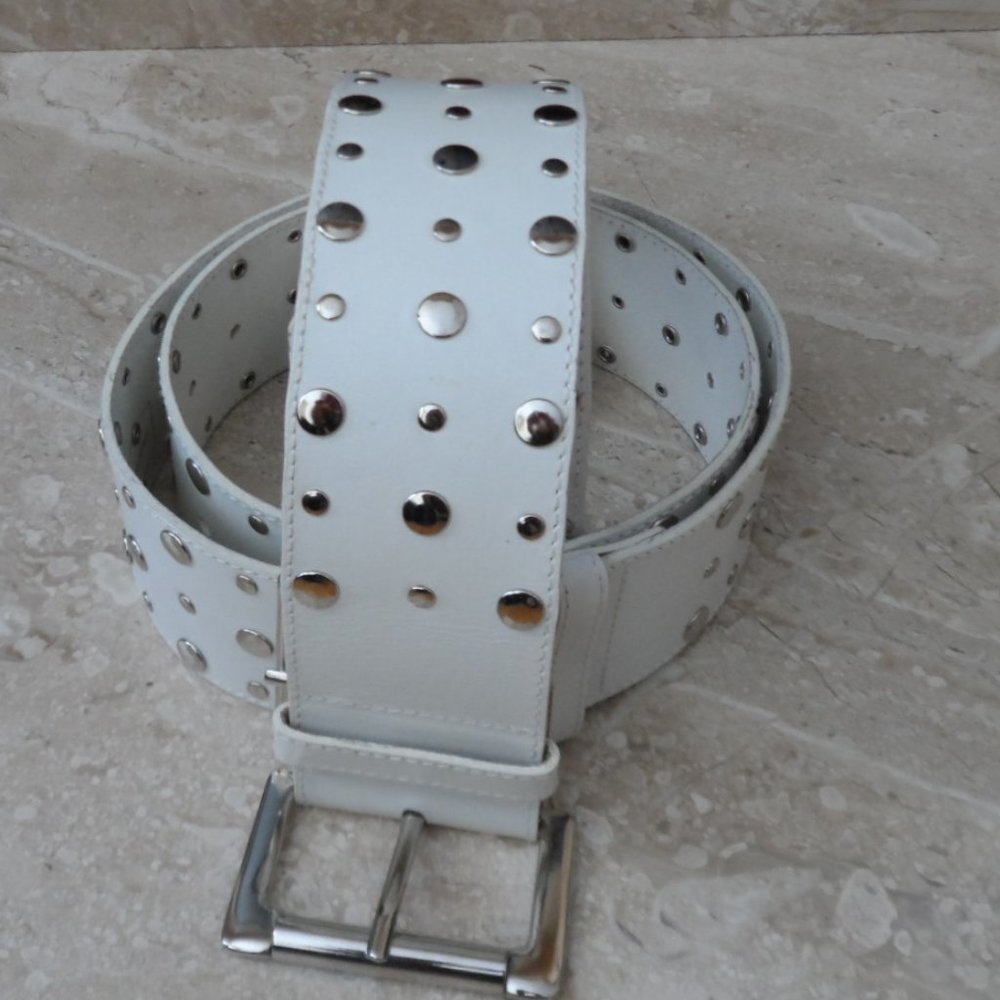 MONDI LEATHER BELTS NWOT